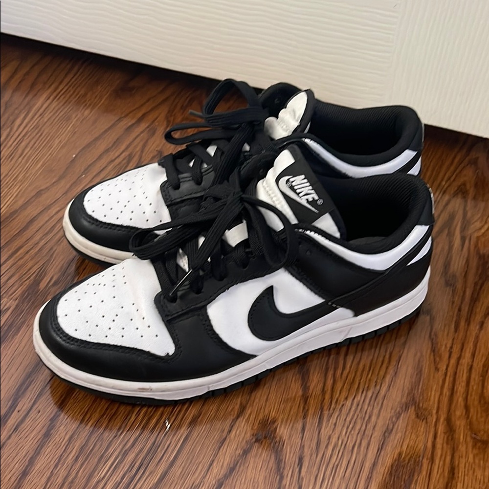 Nike Black and White Sneakers